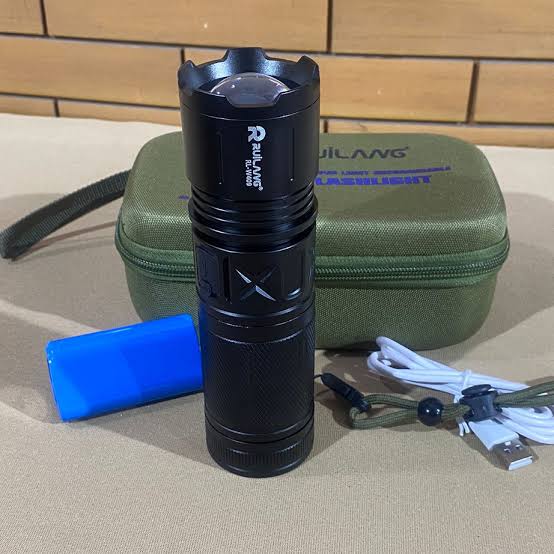 Ruilang P90 Imported LED Torch Light 8800 mAh Battery